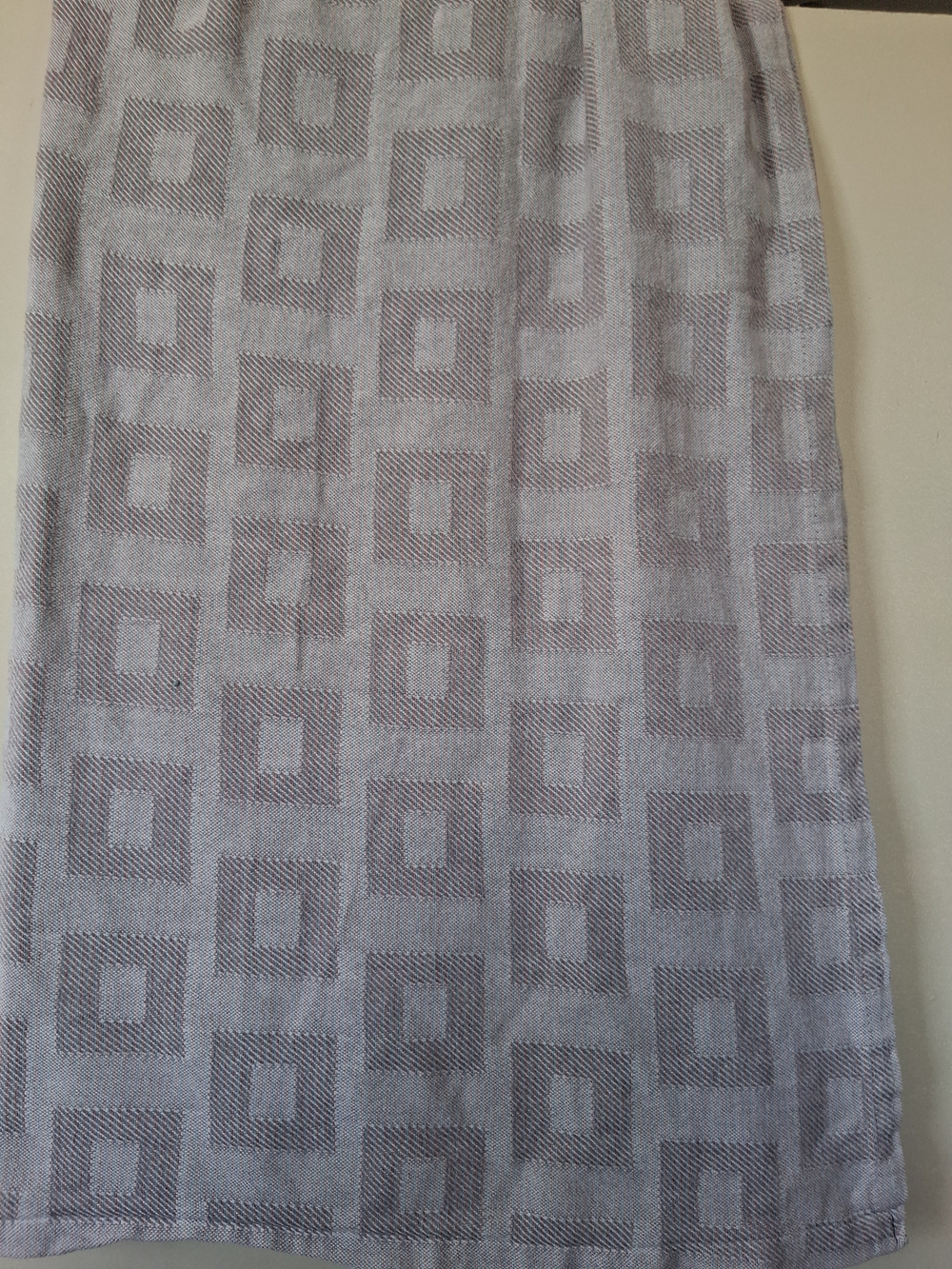 Gray Geometric Blanket